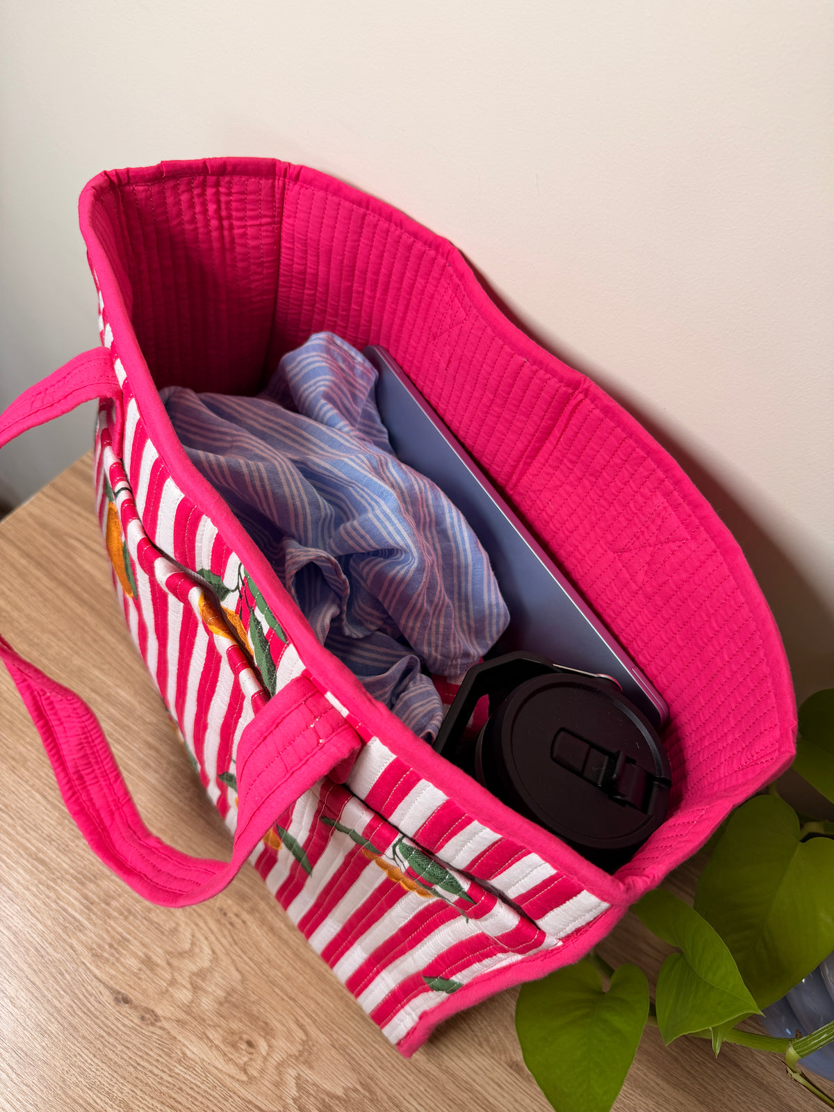 Hot Pink Lemons - Beach Tote bags - 15*18 inches